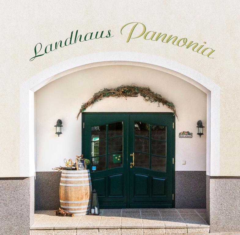 Landhaus Pannonia Bed & Breakfast Mörbisch am See Dış mekan fotoğraf